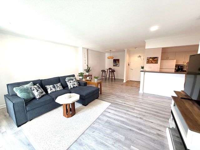 100 Marina Drive 217, Quincy, MA 02171