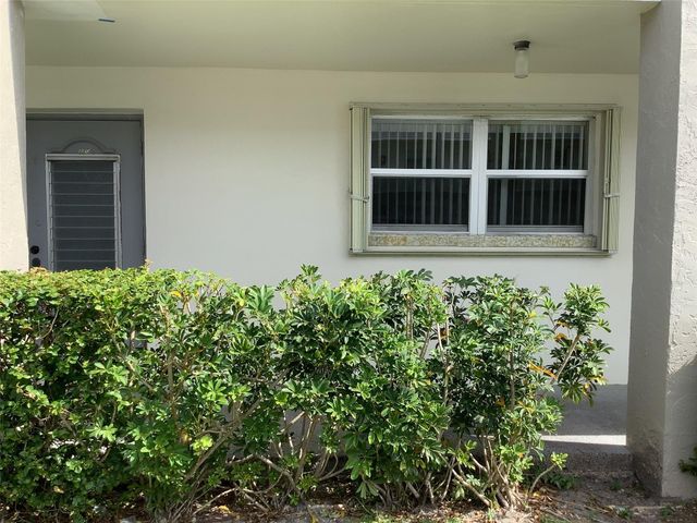 8220 Sunrise Lakes Blvd 110, Sunrise, FL 33322