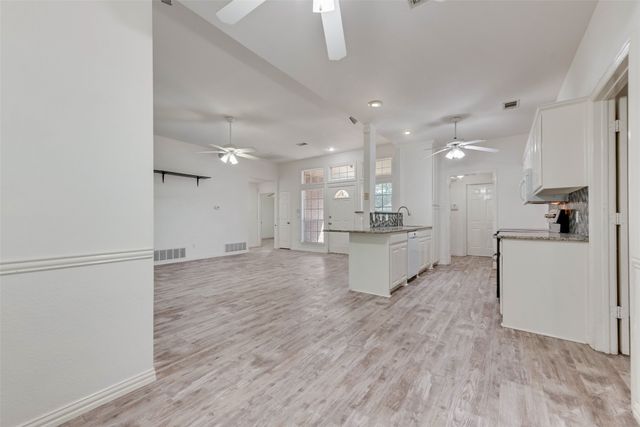 204 Tanglewood Lane, Waxahachie, TX 75165