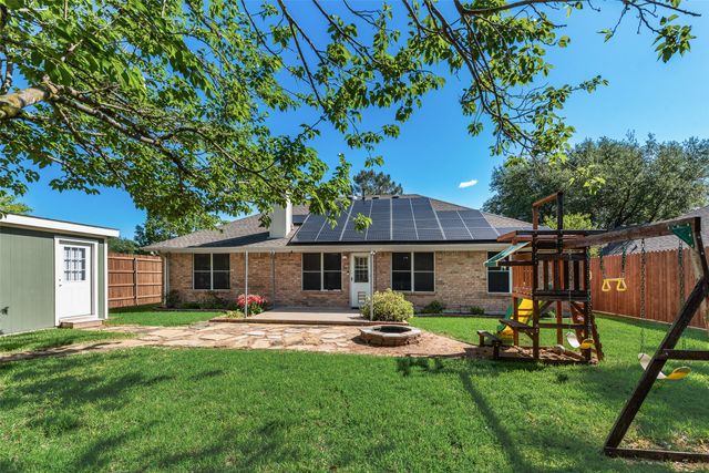 204 Tanglewood Lane, Waxahachie, TX 75165