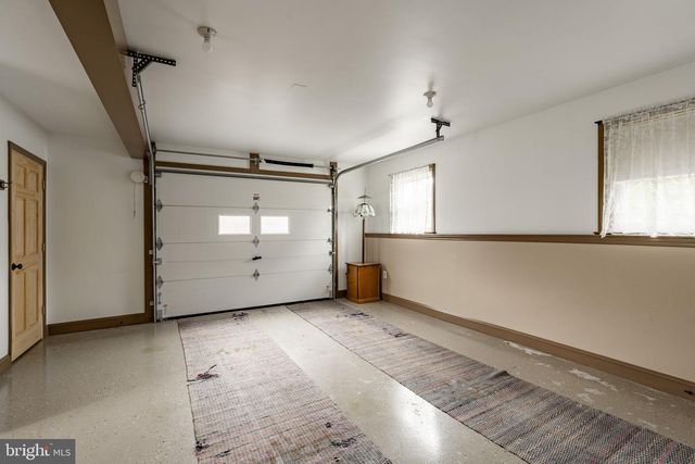 457 LYNCH RD, New Holland, PA 17557