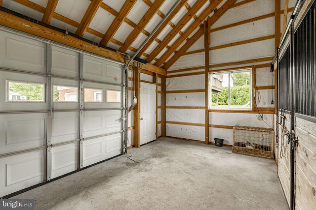 457 LYNCH RD, New Holland, PA 17557
