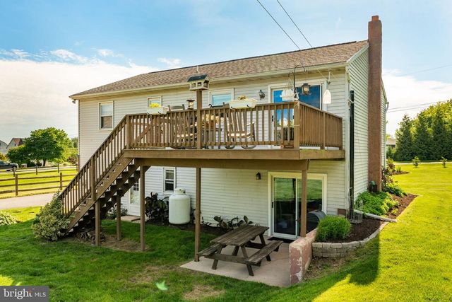 457 LYNCH RD, New Holland, PA 17557