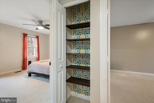 15466 MEHERRIN DR, Centreville, VA 20120