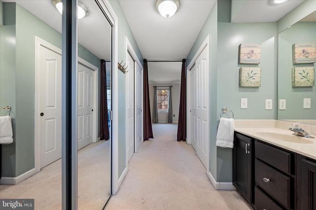 15466 MEHERRIN DR, Centreville, VA 20120