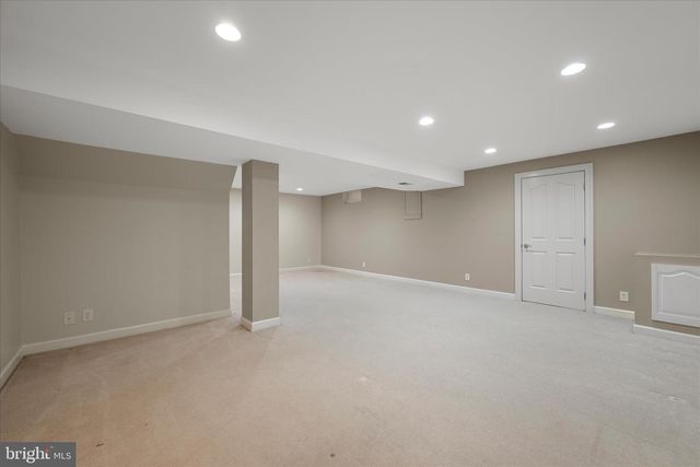 15466 MEHERRIN DR, Centreville, VA 20120