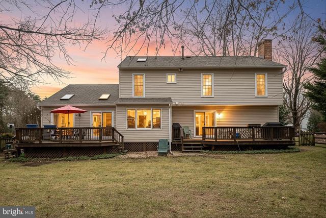 15466 MEHERRIN DR, Centreville, VA 20120