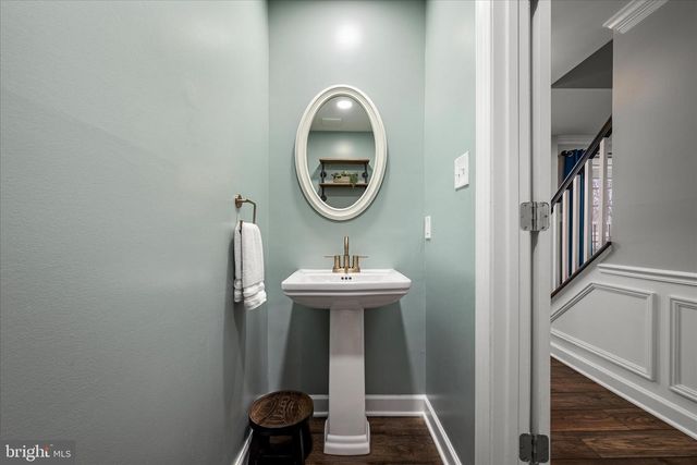 15466 MEHERRIN DR, Centreville, VA 20120