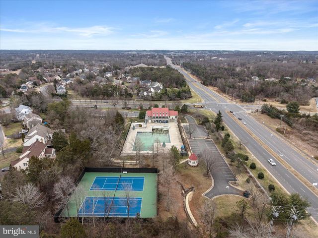 15466 MEHERRIN DR, Centreville, VA 20120