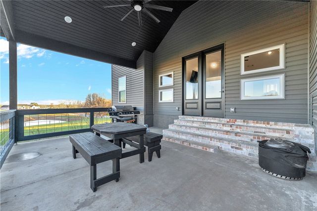 800 Arbor Acres Avenue, Tontitown, AR 72762