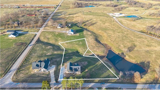 800 Arbor Acres Avenue, Tontitown, AR 72762