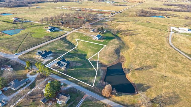 800 Arbor Acres Avenue, Tontitown, AR 72762