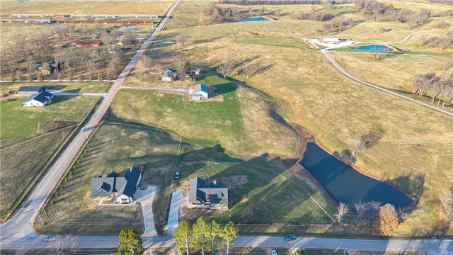 800 Arbor Acres Avenue, Tontitown, AR 72762