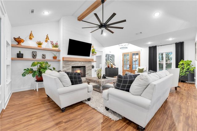 800 Arbor Acres Avenue, Tontitown, AR 72762