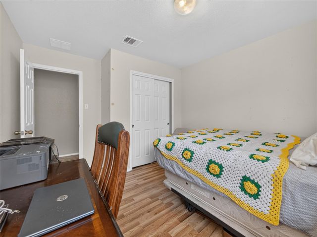 427 Buckingham DR, Kyle, TX 78640