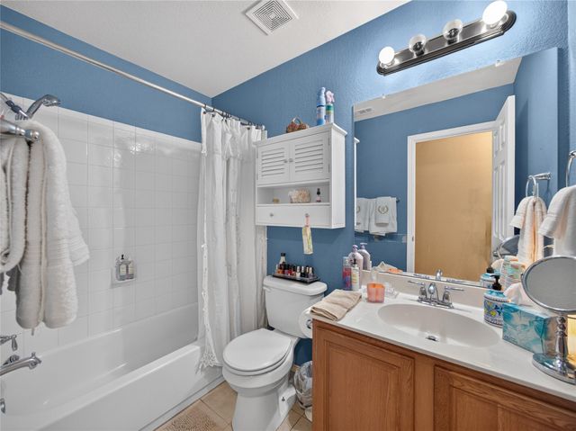 427 Buckingham DR, Kyle, TX 78640