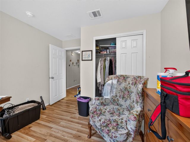 427 Buckingham DR, Kyle, TX 78640