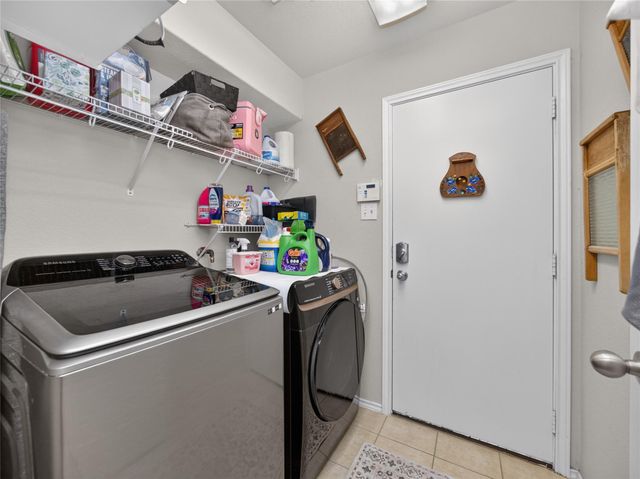 427 Buckingham DR, Kyle, TX 78640