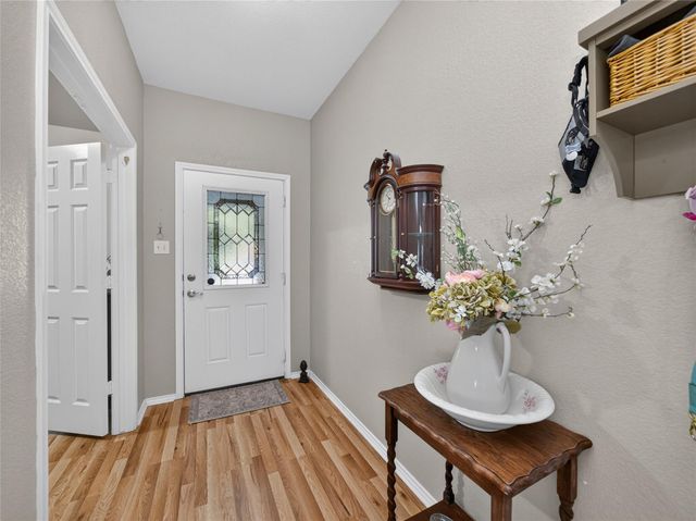 427 Buckingham DR, Kyle, TX 78640