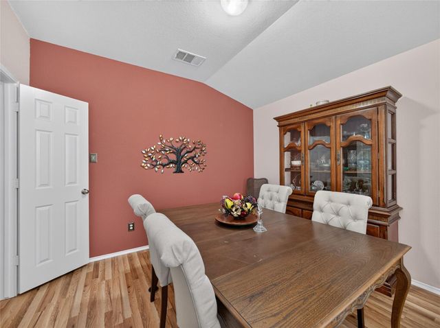 427 Buckingham DR, Kyle, TX 78640