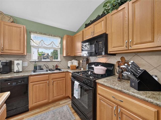 427 Buckingham DR, Kyle, TX 78640