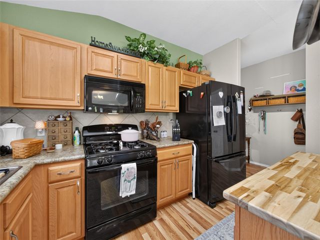 427 Buckingham DR, Kyle, TX 78640