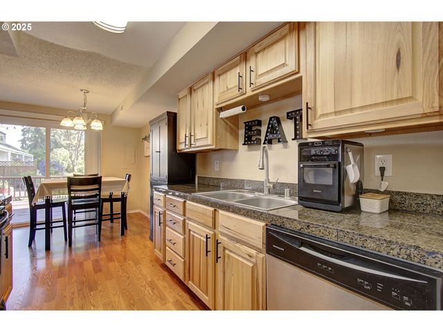 405 Ne 85TH St, Vancouver, WA 98665