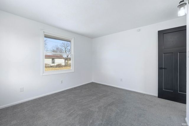 22331 Maple Lane, Woodburn, IN 46797