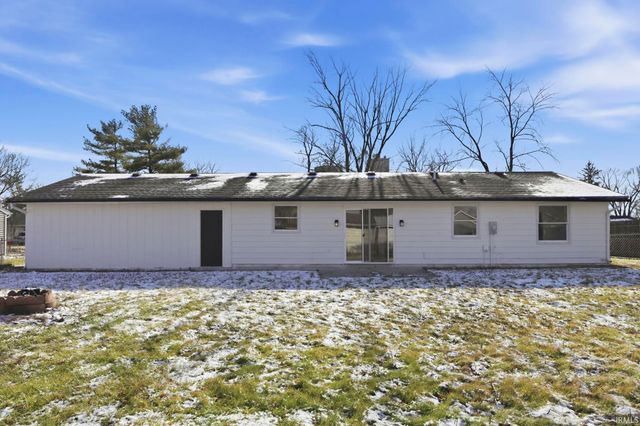 22331 Maple Lane, Woodburn, IN 46797