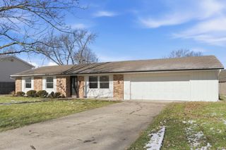 22331 Maple Lane, Woodburn, IN 46797