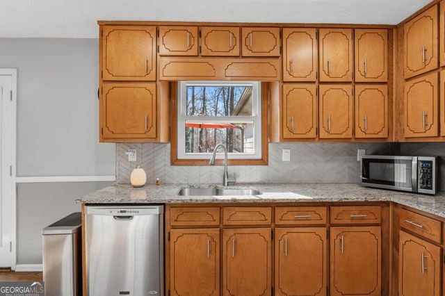 155 Bob White Drive, Stockbridge, GA 30281