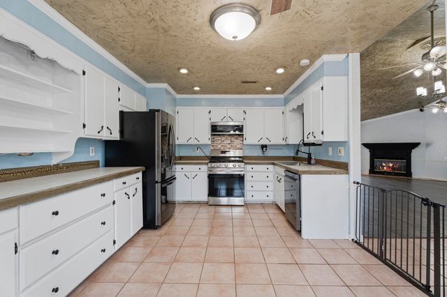 1301 Maple Drive, Grove, OK 74344