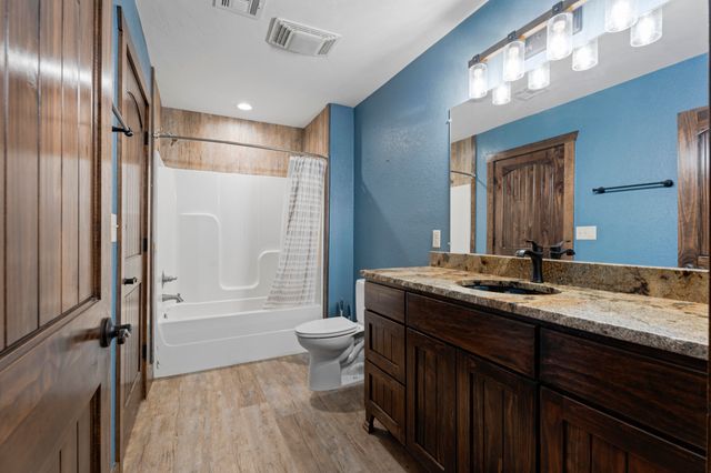 1301 Maple Drive, Grove, OK 74344