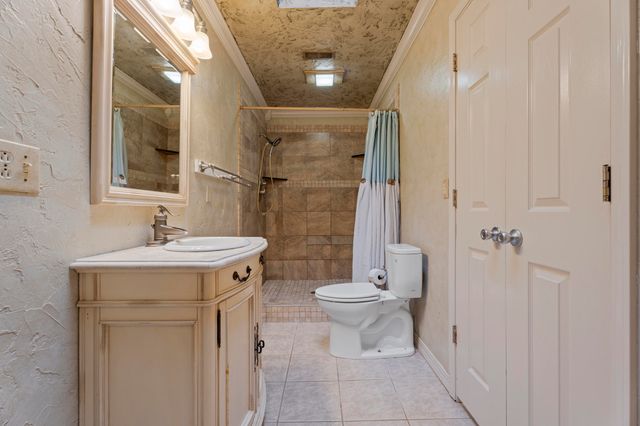 1301 Maple Drive, Grove, OK 74344