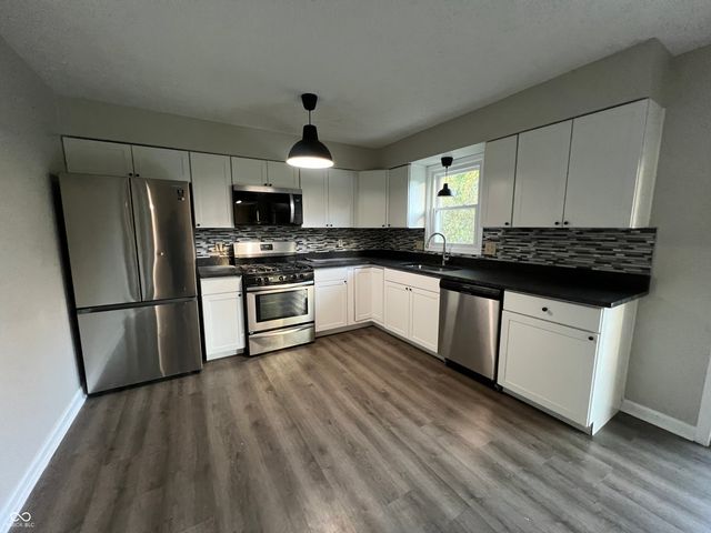 4343 W Fairview Road, Greenwood, IN 46142