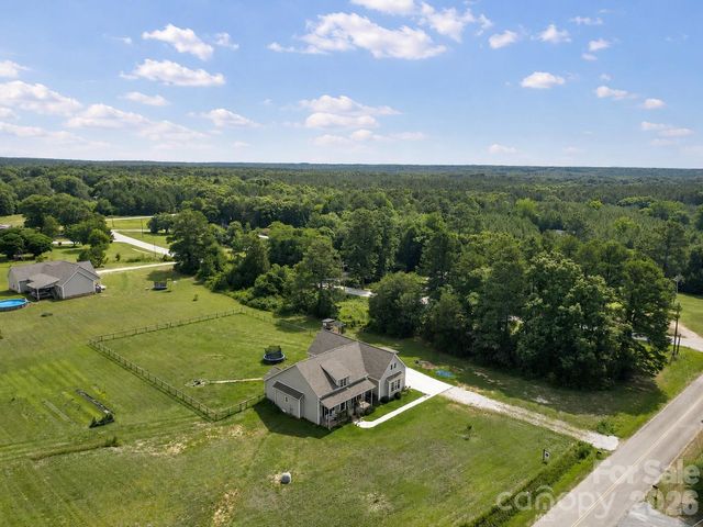 4653 Simpson Road, Edgemoor, SC 29712