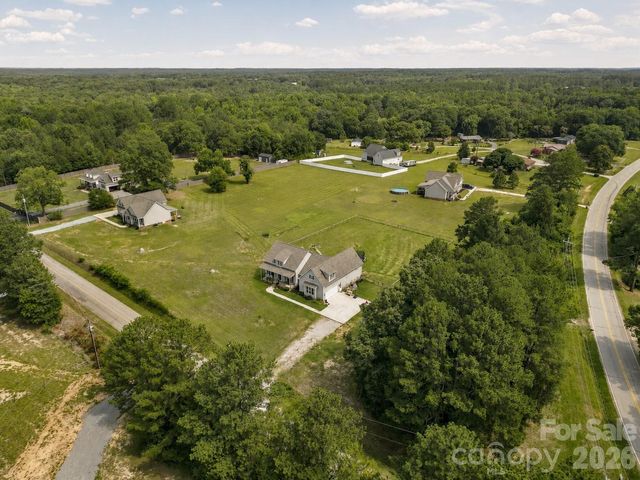 4653 Simpson Road, Edgemoor, SC 29712