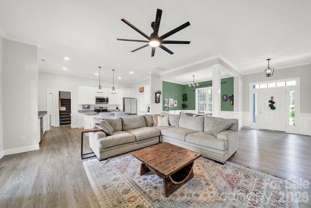 4653 Simpson Road, Edgemoor, SC 29712