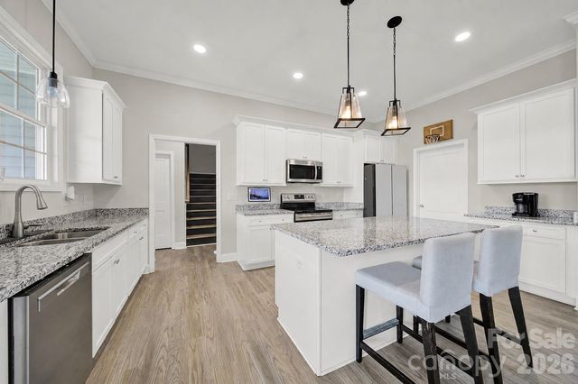4653 Simpson Road, Edgemoor, SC 29712