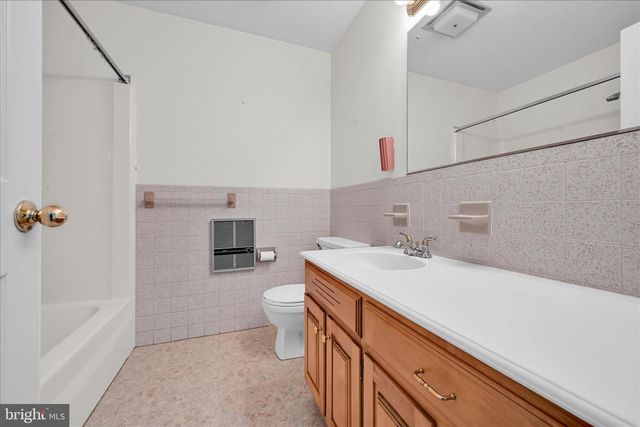629 PAJABON DR, Palmyra, PA 17078
