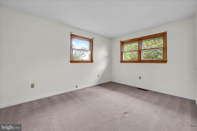 629 PAJABON DR, Palmyra, PA 17078