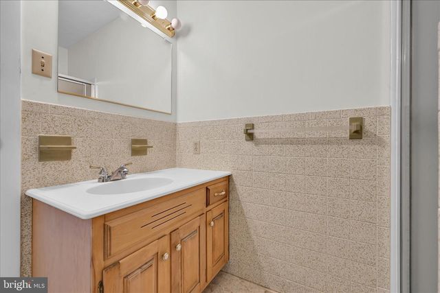 629 PAJABON DR, Palmyra, PA 17078