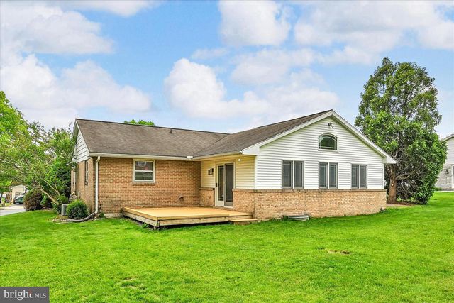 629 PAJABON DR, Palmyra, PA 17078