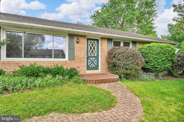 629 PAJABON DR, Palmyra, PA 17078