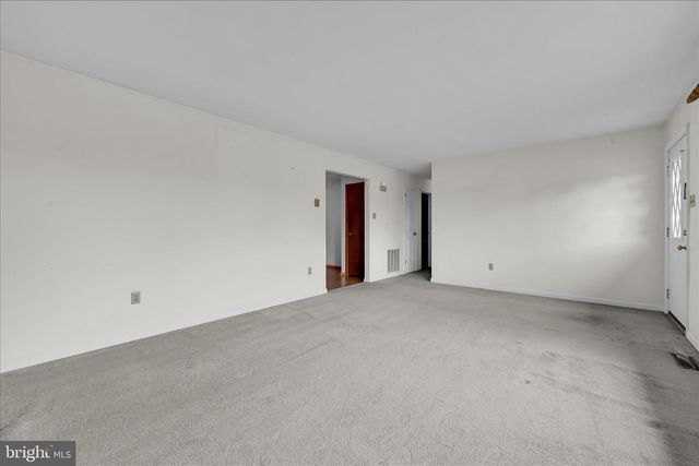 629 PAJABON DR, Palmyra, PA 17078