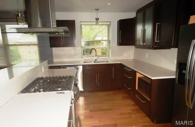 4 Delcrest Court 201, University City, MO 63124