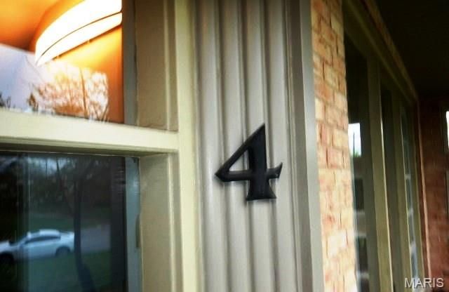 4 Delcrest Court 201, University City, MO 63124