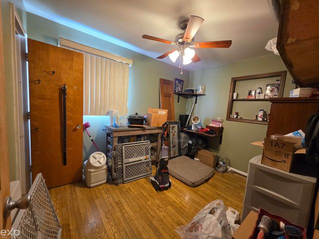 23400 Deziel Street, Roseville, MI 48082