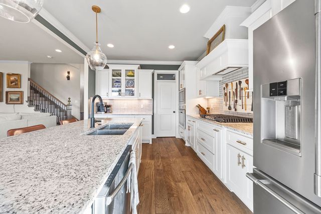 251 Ambry Loop, Centerton, AR 72719