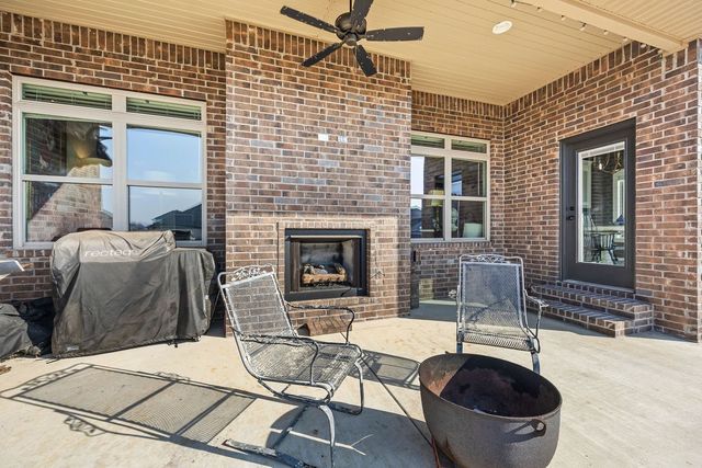 251 Ambry Loop, Centerton, AR 72719